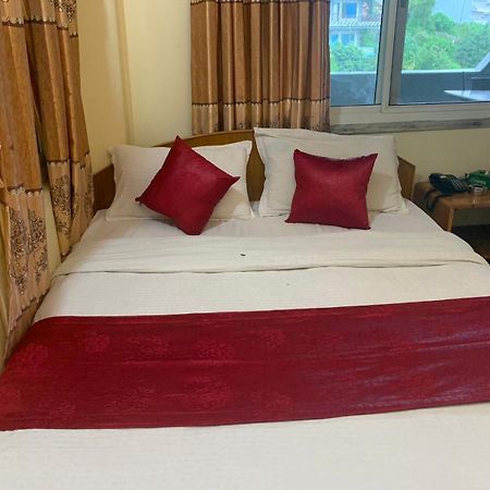 The Tranqulity Inn Pokhara Esterno foto